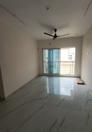 Room in 2 BHK Apartment at Runwal Bliss, Kanjurmarg East – for Rent