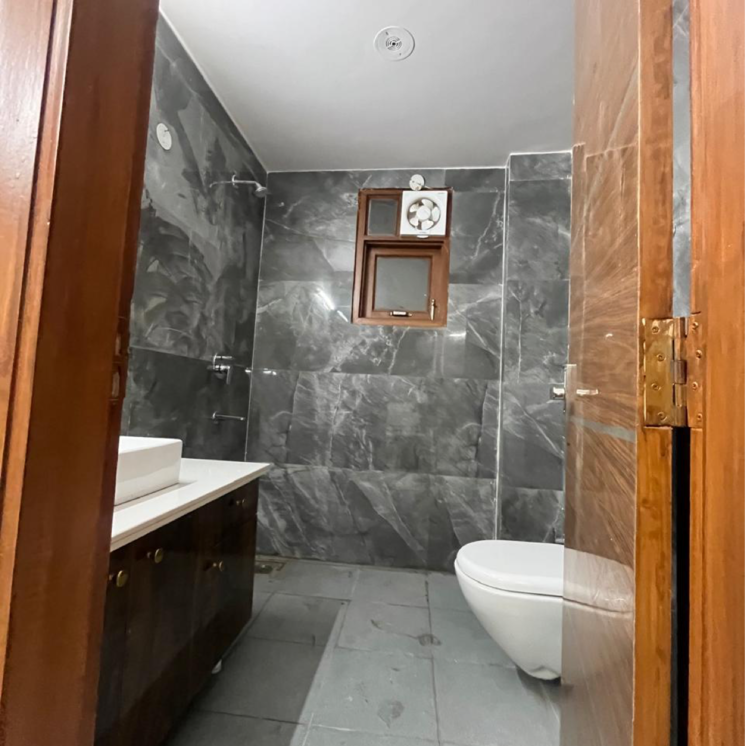Attached Bathroom, pushp vihar 2 Bedroom 800 Sq.Ft. Builder Floor In Pushp Vihar Delhi 8121081