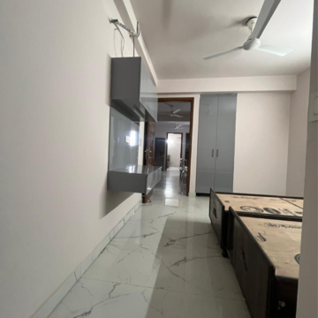 Room in 2 BHK Builder Floor at Pushp Vihar – for Rent