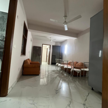 Room in 2 BHK Builder Floor at Pushp Vihar – for Rent