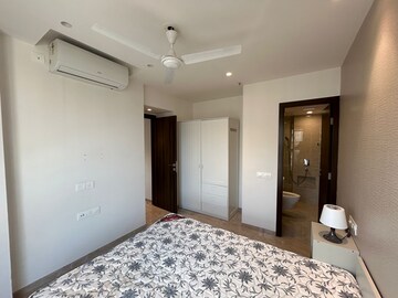 Room in 1 BHK Apartment at Hiranandani Regent Hill, Powai – for Rent