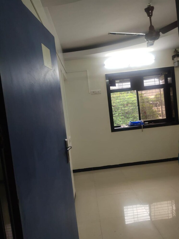 Room, sector 3 pushpak nagar 2 Bedroom 665 Sq.Ft. Apartment In Sector 3 Pushpak Nagar Navi Mumbai 8121111