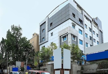 Commercial Showroom 400 Sq.Yd. For Resale in Madhurawada Vizag  8121128