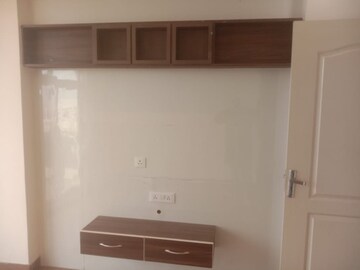 Furnished Amenities in 3 BHK Apartment at Omaxe The Palace, Gomti Nagar – for Rent