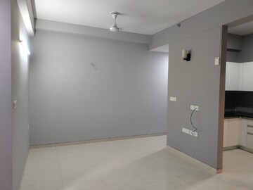 Room in 2 BHK Apartment at Supertech Hues, Sector 68 – for Rent