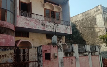 4 BHK Independent House For Sale in Aliganj