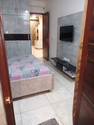 Room in 3 BHK Apartment at Peer Mucchalla – for Rent