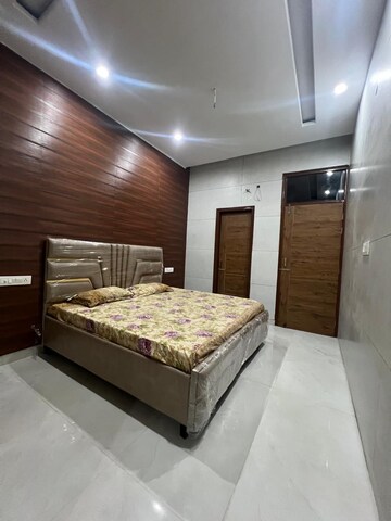 Bedroom in 3 BHK Apartment at APS Platinum Towers, Peer Mucchalla – for Rent