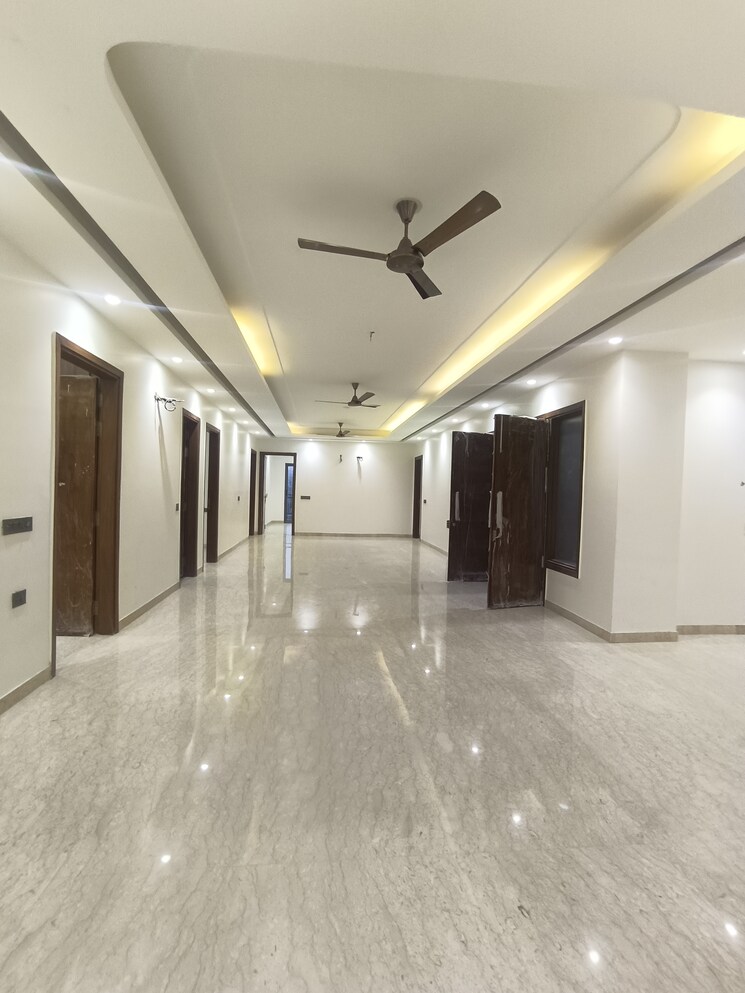 Room, srishti-greenfield-homes 4 Bedroom 3500 Sq.Ft. Builder Floor In Green Fields Colony Faridabad 8121285