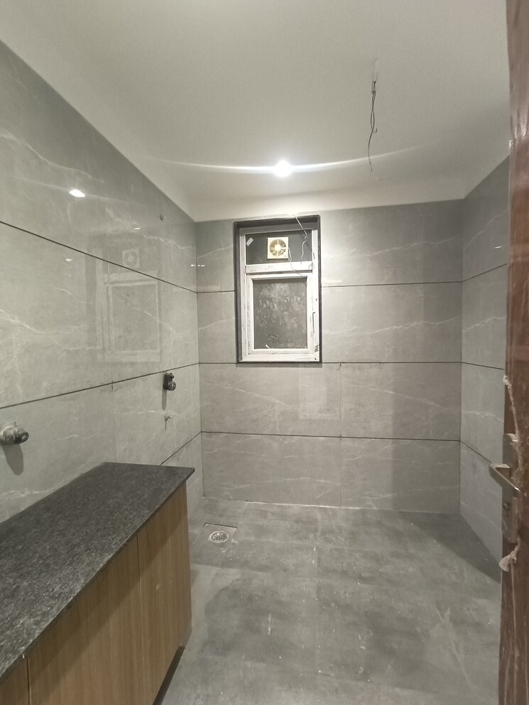 Kitchen, srishti-greenfield-homes 4 Bedroom 3500 Sq.Ft. Builder Floor In Green Fields Colony Faridabad 8121285