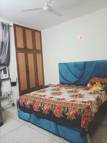 Bedroom in 3 BHK Builder Floor at Unitech South City II, Sector 50 – for Rent