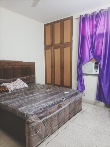 Bedroom in 3 BHK Builder Floor at Unitech South City II, Sector 50 – for Rent