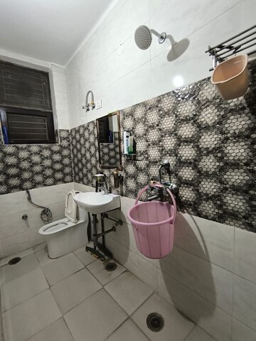 Master Bedroom in 2 BHK Builder Floor at Srishti Greenfield Homes, Green Fields Colony – for Sale