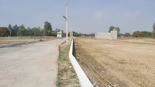 Plot For Sale in Dawar Railway Station Cha