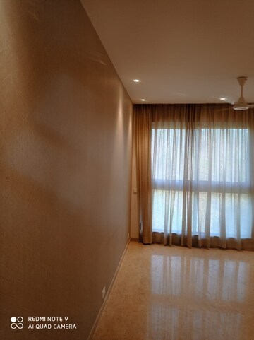 Room in 2 BHK Apartment at Castle Rock, Powai – for Rent