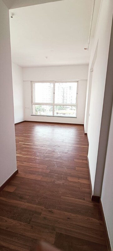 Room in 3 BHK Apartment at Lohia Jain Vallonia Apartments, Bavdhan – for Rent