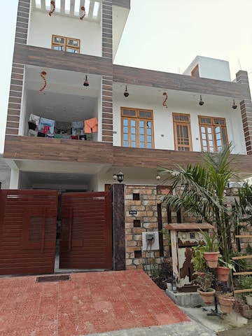 2 BHK Villa For Rent in Wazirganj Lucknow  8121469