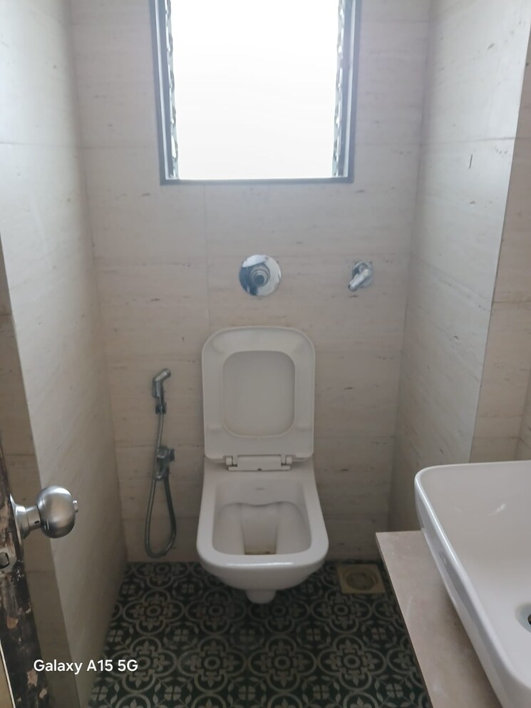 Bathroom, viceroy-savana 3 Bedroom 1170 Sq.Ft. Apartment In Kandivali East Mumbai 8121514