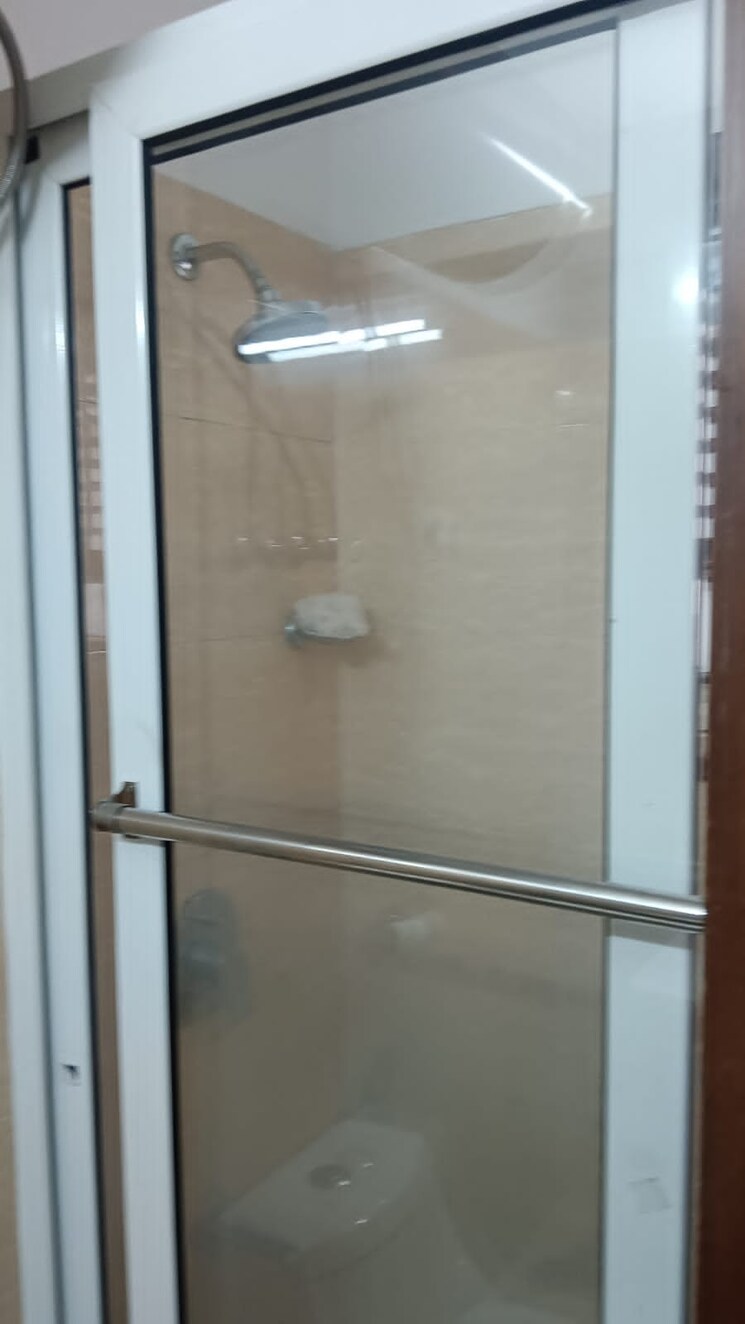 Bathroom, tulip-purple 4 Bedroom 2400 Sq.Ft. Apartment In Sector 69 Gurgaon 8121705