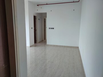 Room in 3.5 BHK Apartment at Sheth Auris Serenity Tower 2, Malad West – for Rent