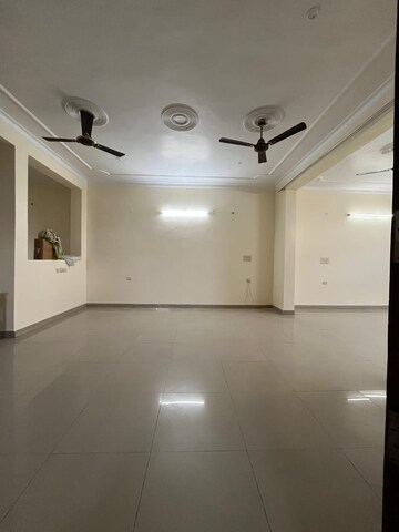 Room in 3 BHK Independent House at RWA Apartments Sector 108, Sector 108 – for Rent