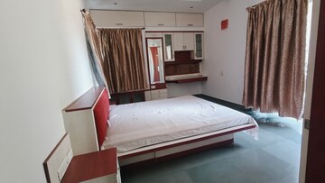 Bedroom in 2 BHK Apartment at Koregaon Park CHS, Koregaon Park – for Rent