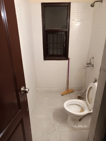 Bathroom in 3.5 BHK Apartment at RPS Savana, Sector 88 – for Rent