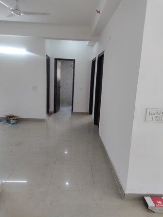 3 BHK Apartment For Rent in AVS Orchard Sector 77 Noida  8122043