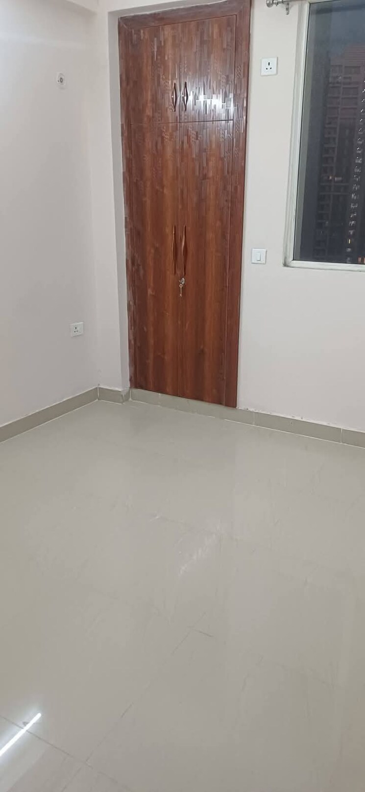 Room, amrapali-golf-homes 2 Bedroom 835 Sq.Ft. Apartment In Sector 4, Greater Noida Greater Noida 8122042