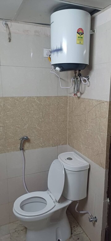Furnished Amenities in 2 BHK Apartment at Amrapali Golf Homes, Sector 4, Greater Noida – for Sale