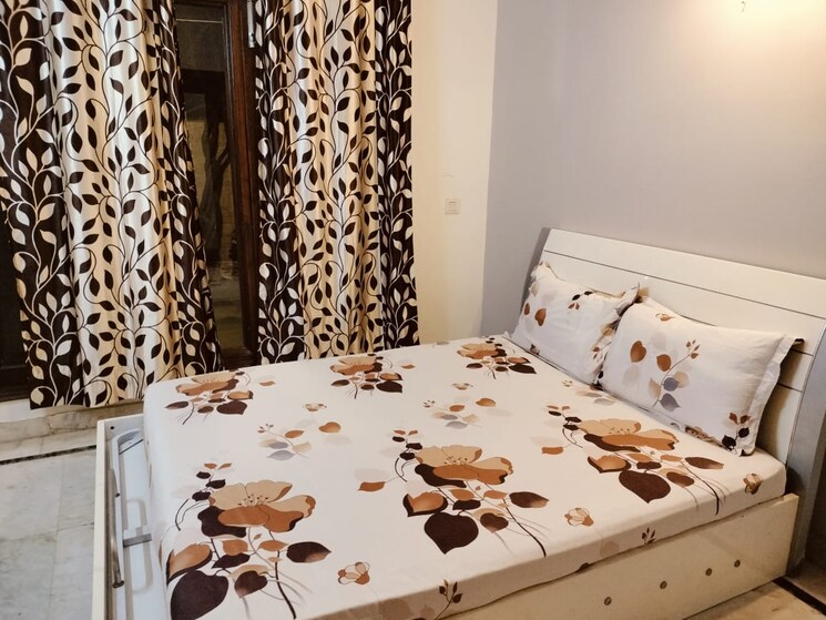 Master Bedroom, tulip-violet 3 Bedroom 1578 Sq.Ft. Apartment In Sector 69 Gurgaon 8122049