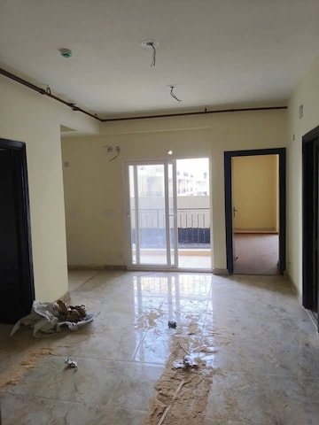 Room in 2 BHK Apartment at Amrapali Terrace Homes, Tech Zone 4 Greater Noida – for Sale