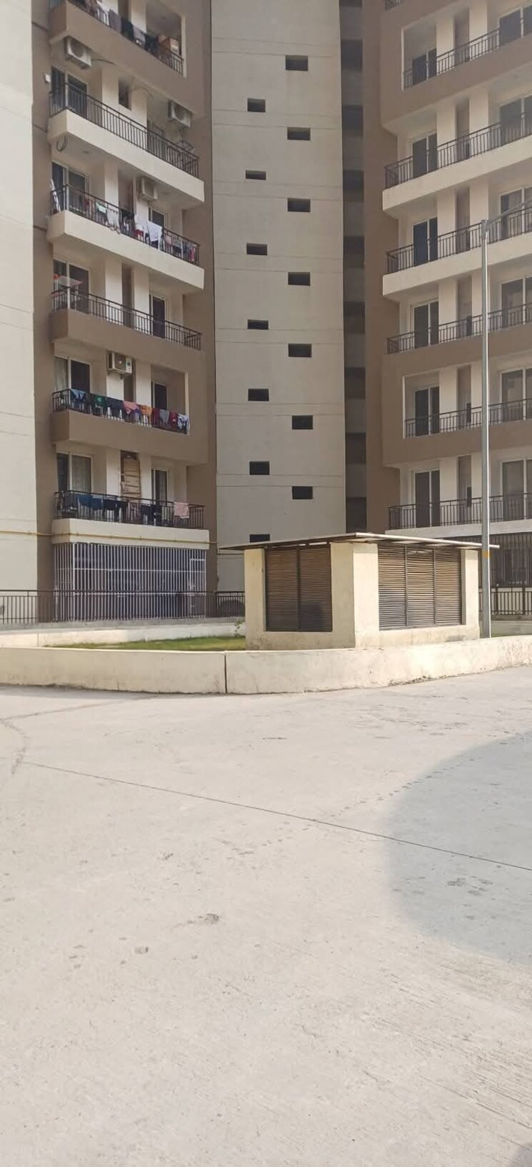 Exterior View, amrapali-golf-homes 3 Bedroom 1115 Sq.Ft. Apartment In Sector 4 Greater Noida Greater Noida 8122092