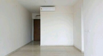 Room in 2 BHK Apartment at LnT Realty Crescent Bay, Parel – for Rent