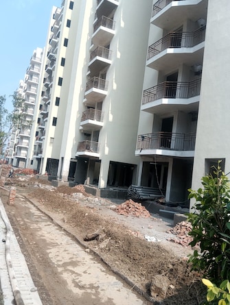 2 BHK Apartment For Resale in MGH Mulberry County Sector 70 Faridabad  8122289