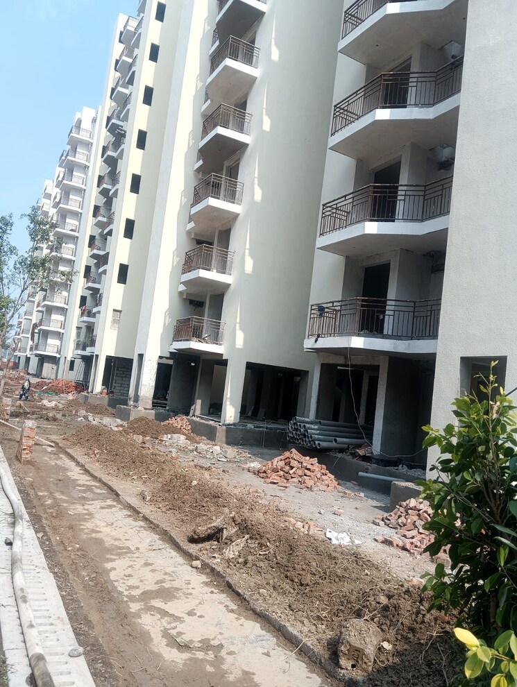 Exterior View, mgh-mulberry-county 2 Bedroom 1050 Sq.Ft. Apartment In Sector 70 Faridabad 8122289