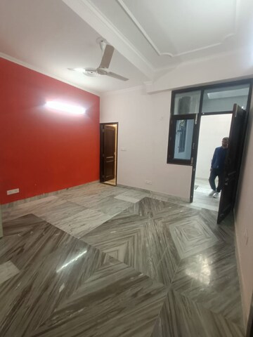 Bedroom in 2 BHK Builder Floor at Sector 41 – for Rent
