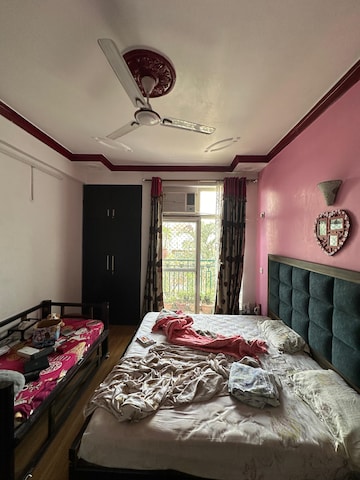 Bedroom in 3.5 BHK Apartment at Ansal API Celebrity Gardens, Sushant Golf City – for Rent