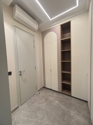 Building Lobby in 5 BHK Builder Floor at Sector 60 – for Sale