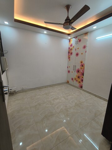Room in 2 BHK Builder Floor at Malviya Nagar – for Sale