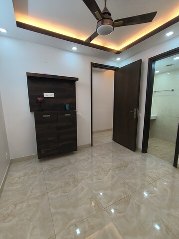 Room in 2 BHK Builder Floor at Malviya Nagar – for Sale