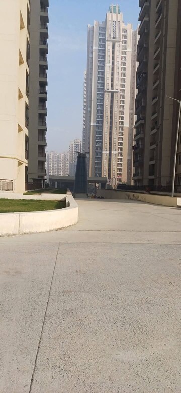 2 BHK Apartment – Exterior View View at Amrapali Golf Homes, Sector 4, Greater Noida - for Sale