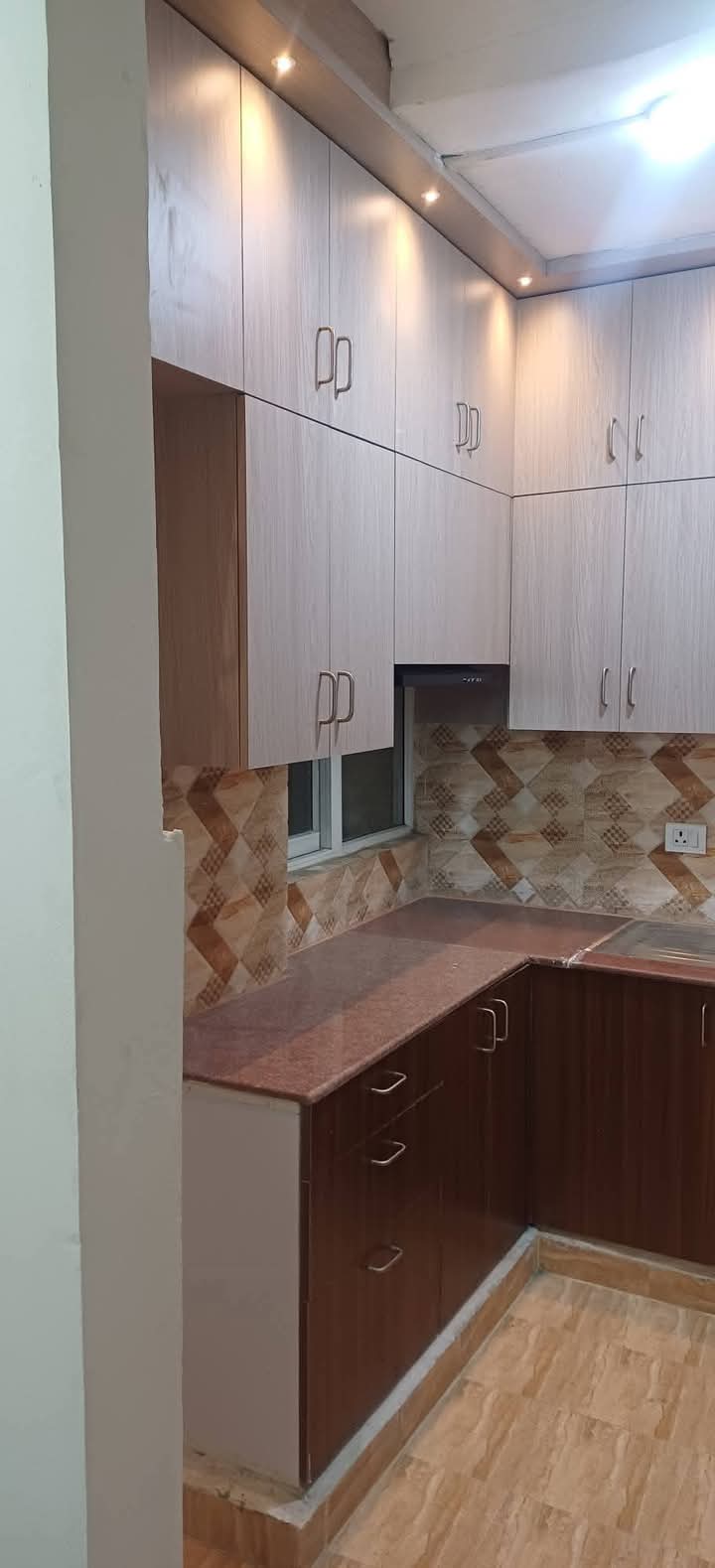 2 BHK Apartment For Sale in Amrapali Leisure Park