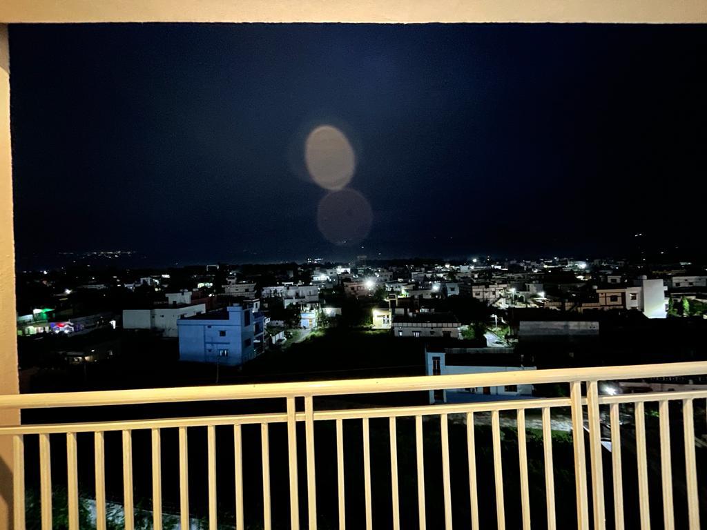 2 BHK 800 Sq.Ft. Apartment in Windlass River Valley