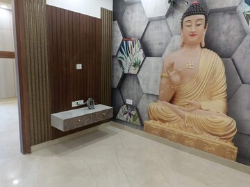 Bathroom in 3 BHK Builder Floor at BPTP District, Sector 81 – for Sale