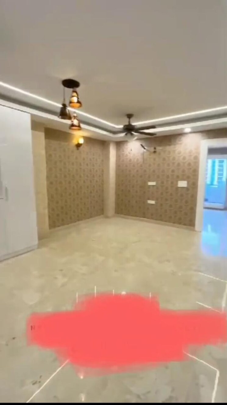 Room, parklands 3 Bedroom 250 Sq.Yd. Builder Floor In Sector 85 Faridabad 8122547