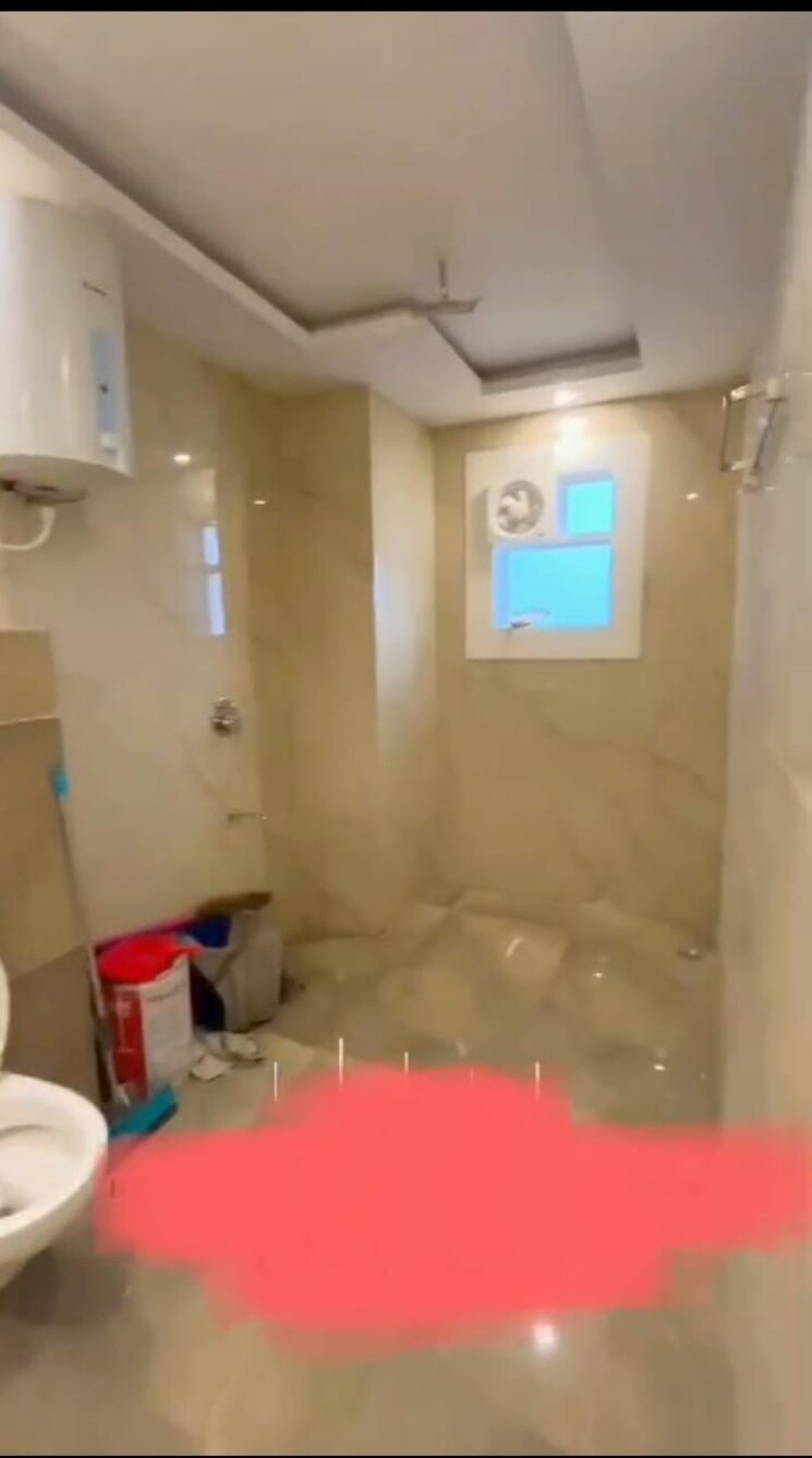 Bathroom, parklands 3 Bedroom 250 Sq.Yd. Builder Floor In Sector 85 Faridabad 8122547