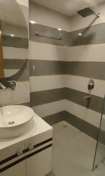 Team Area in 3 BHK Builder Floor at Ansal Sushant Lok I, Sector 43 – for Rent