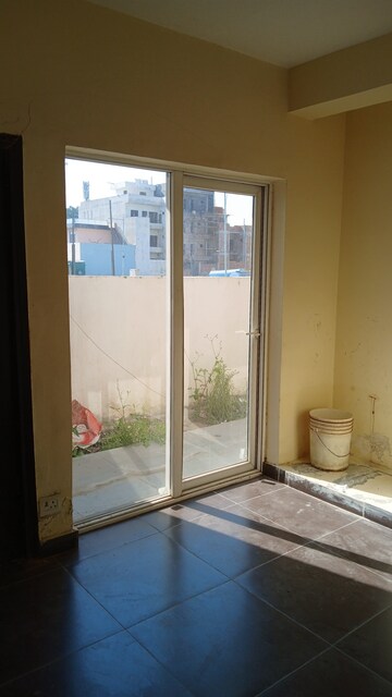 Room in 2 BHK Apartment at Wave Floors, Mahurali – for Rent