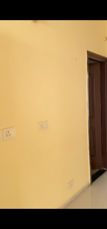 Room in 3 BHK Apartment at BPTP Parkland Pride, Sector 77 – for Rent
